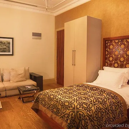 Hotell Stories Kuloglu 3*