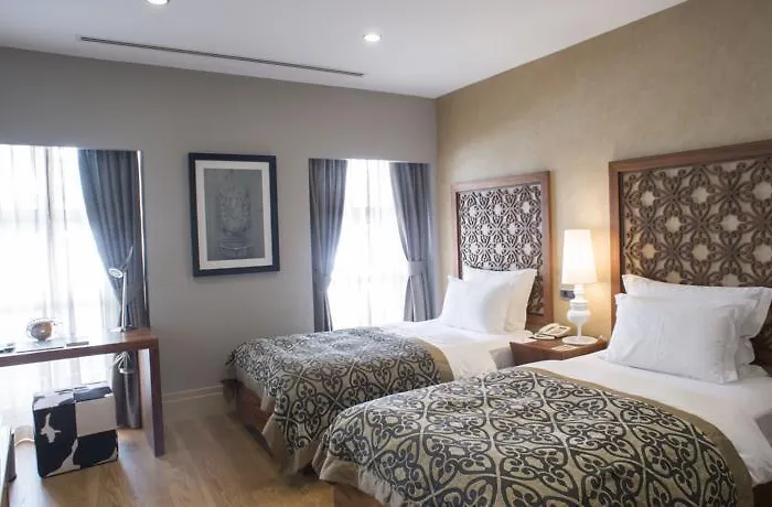 Stories Kuloglu Hotell 3*