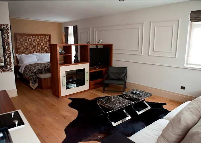 Hotell Stories Kuloglu 3*