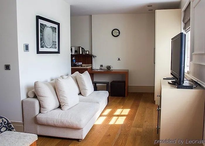 Stories Kuloglu Hotell